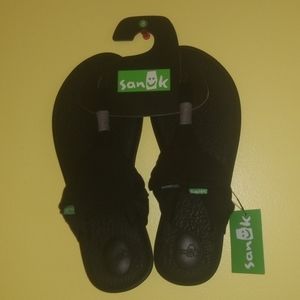 BNWT Sanuk Yoga Sling 2